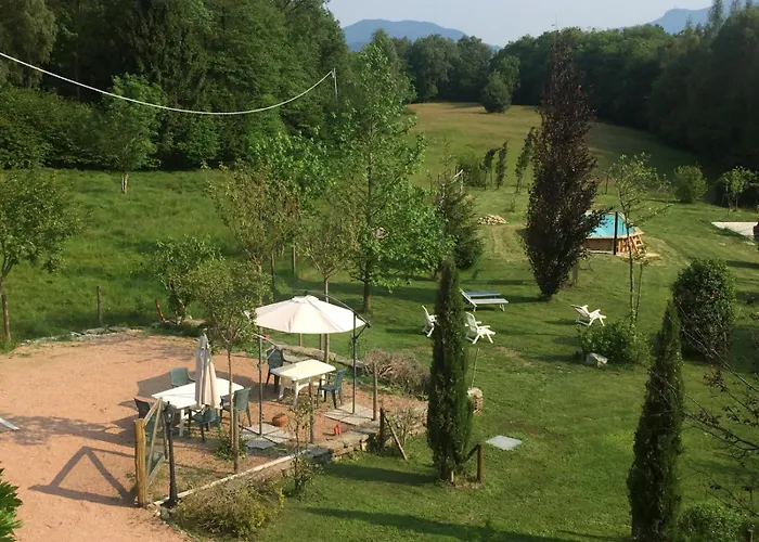 Cascina Cadorna 1 * Montegrino Valtravaglia